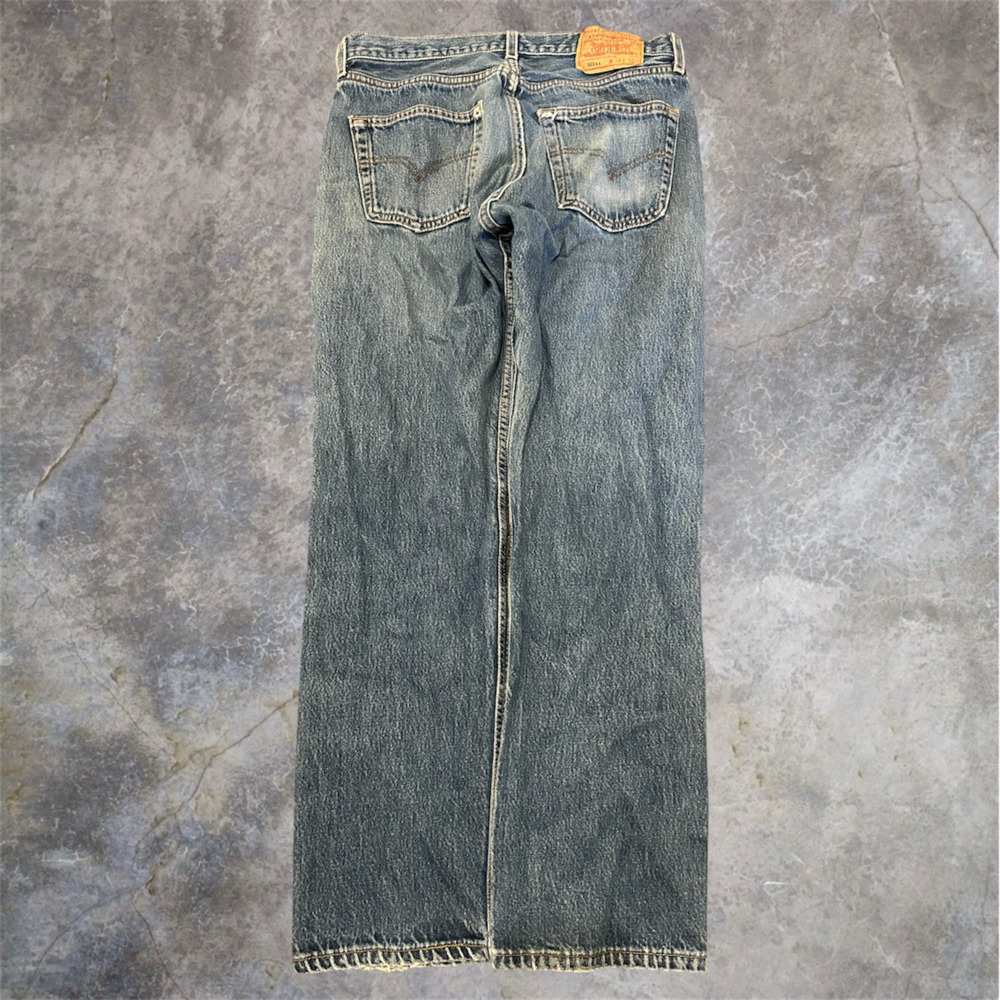 Vintage Levi's 501 Button Fly Distressed USA Made Denim Jeans Size 34x32